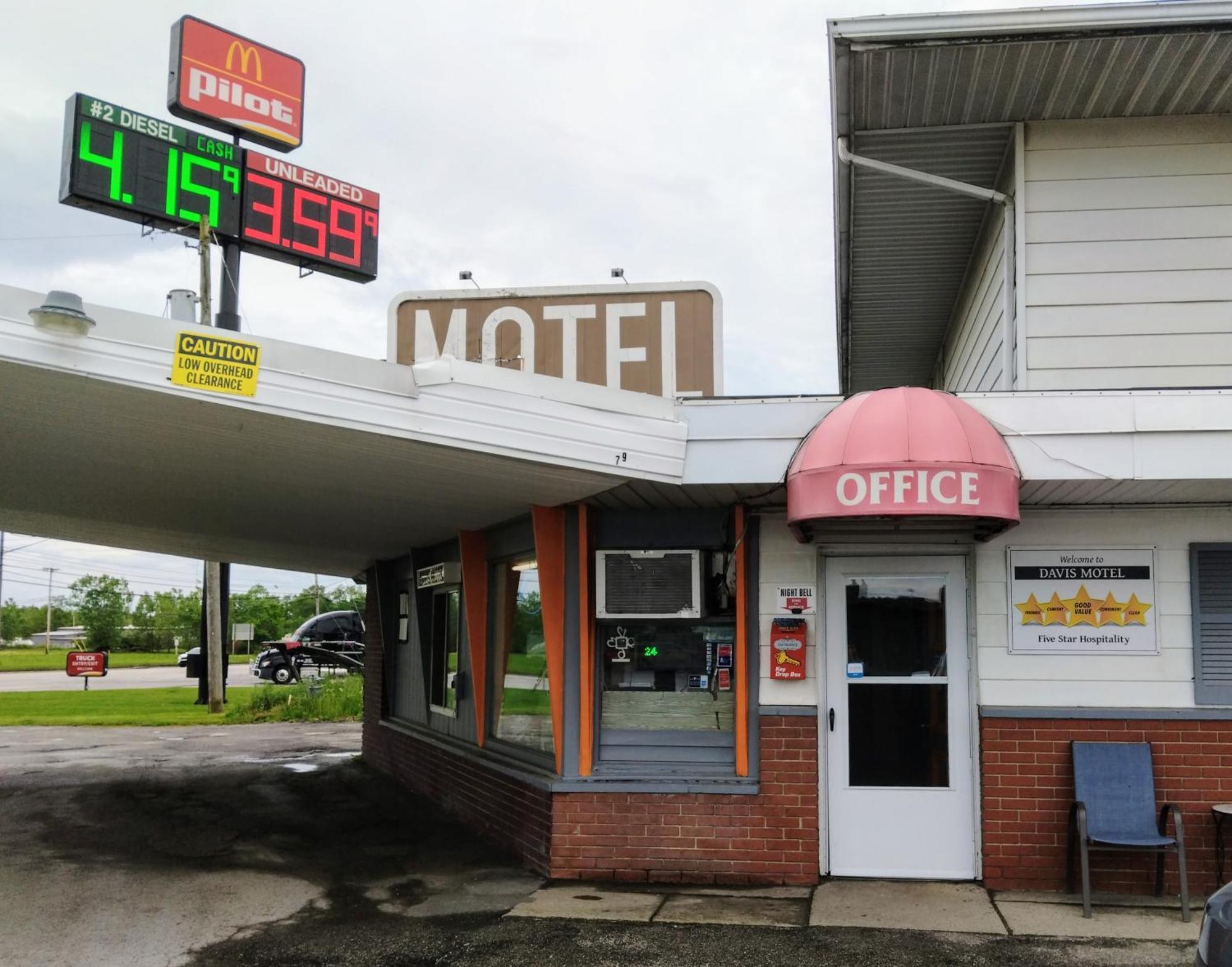 Davis Motel North Lima Ngoại thất bức ảnh